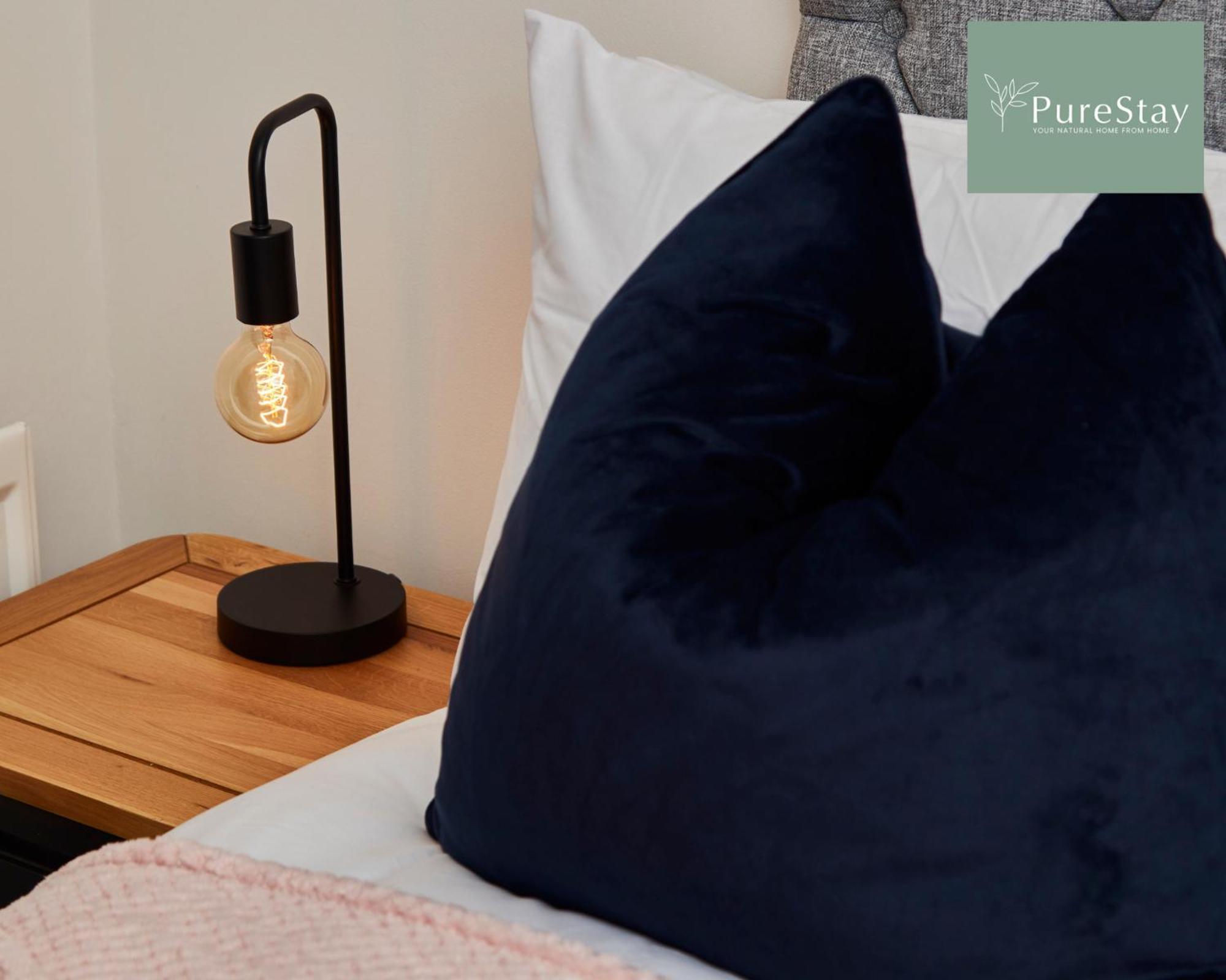 Beautiful Four Bed House By Purestay Short Lets & Serviced Accommodation Coventry With Parking Exterior photo